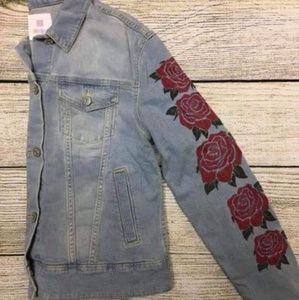 New Lularoe Harvey jean jacket xs roses